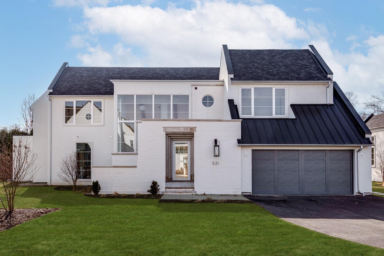 531 Kensington Ct., Hinsdale, IL 60521