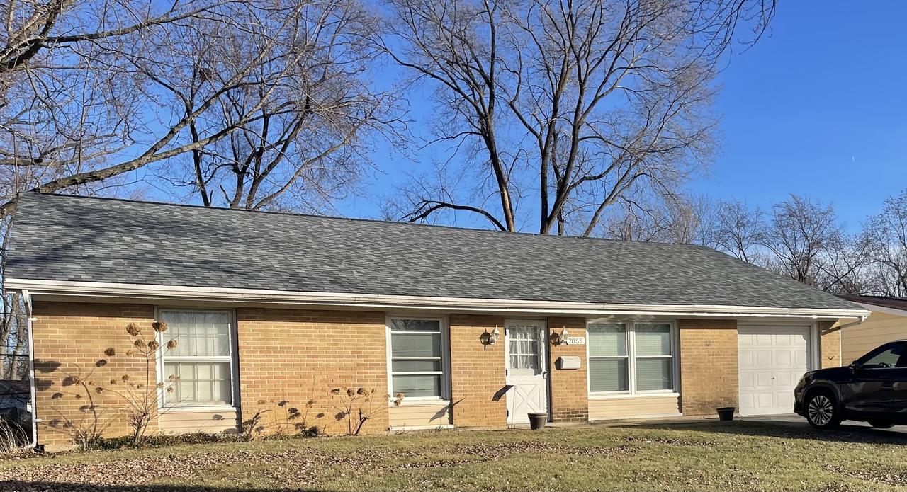 7855 Kensington Ln., Hanover Park, IL 60133