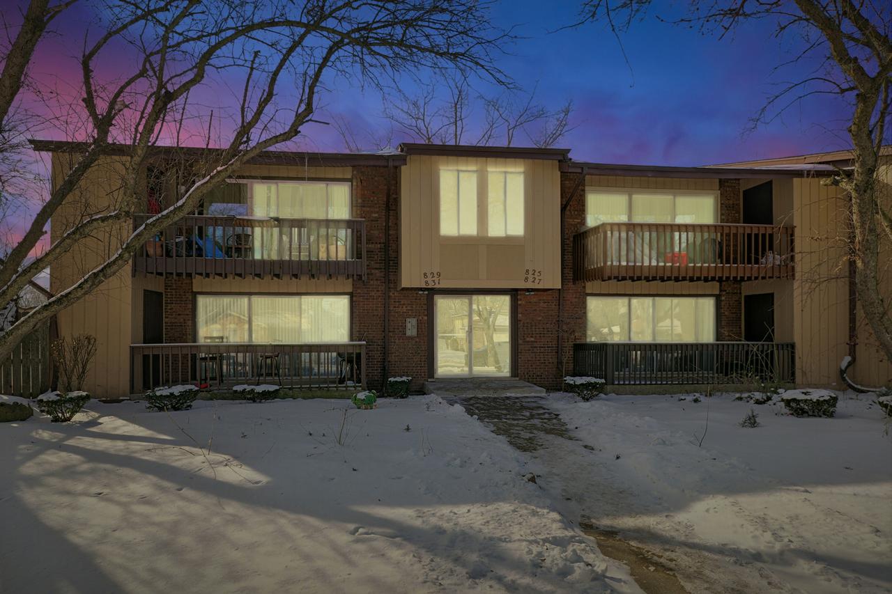 827 E 194th St., Glenwood, IL 60425