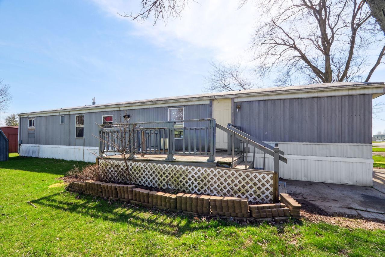 4809 W Windsor Rd. #D18, Champaign, IL 61822