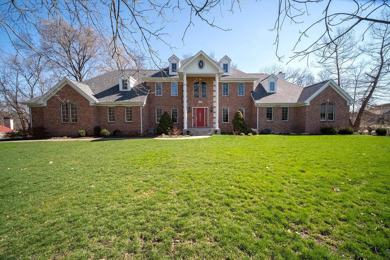 9029 Sheringham Dr., Roscoe, IL 61073