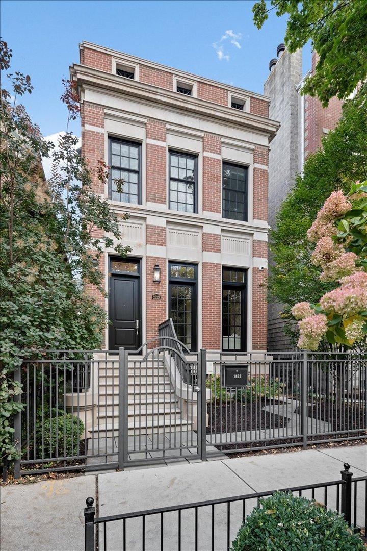 2633 N Dayton St., Chicago, IL 60614
