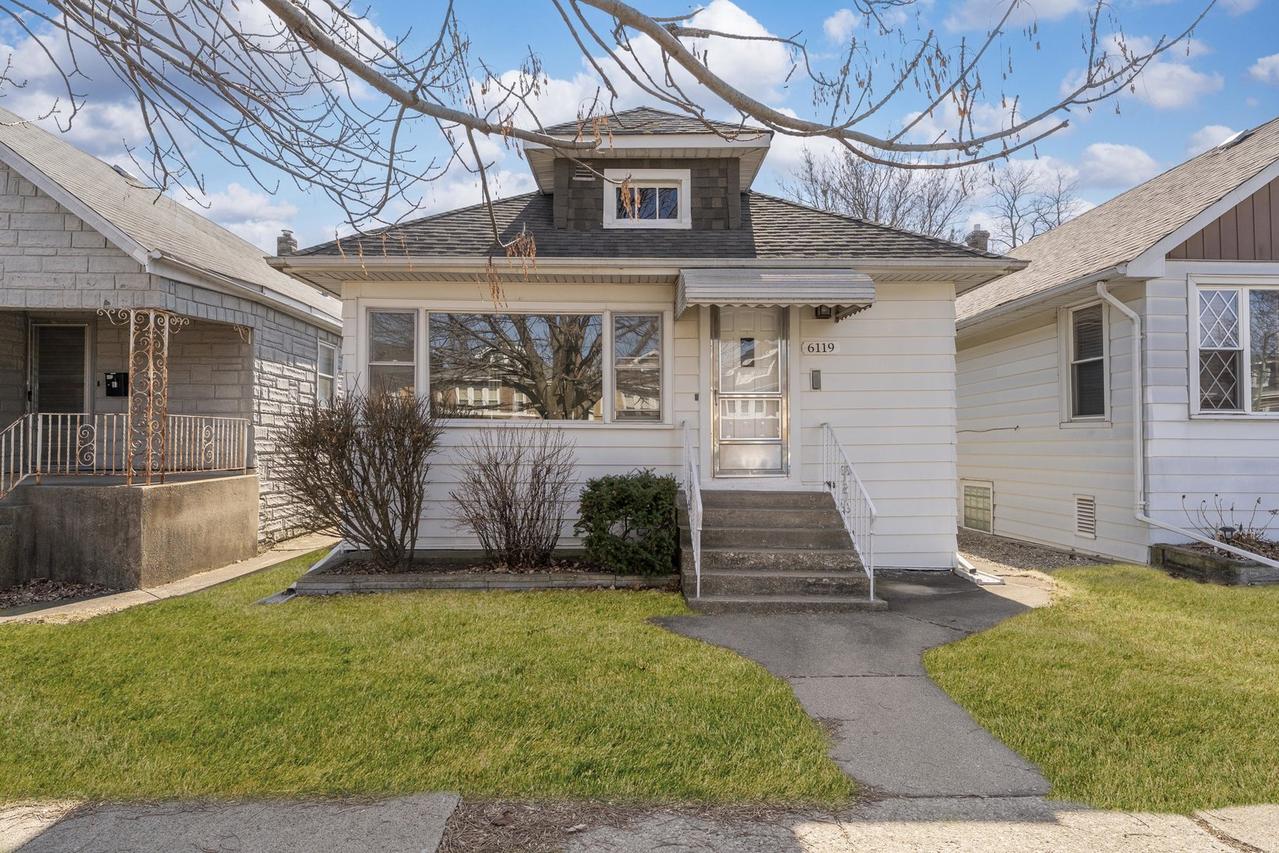 6119 W School St., Chicago, IL 60634