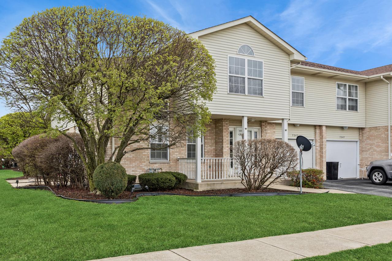 7245 Arbor Ln., Justice, IL 60458