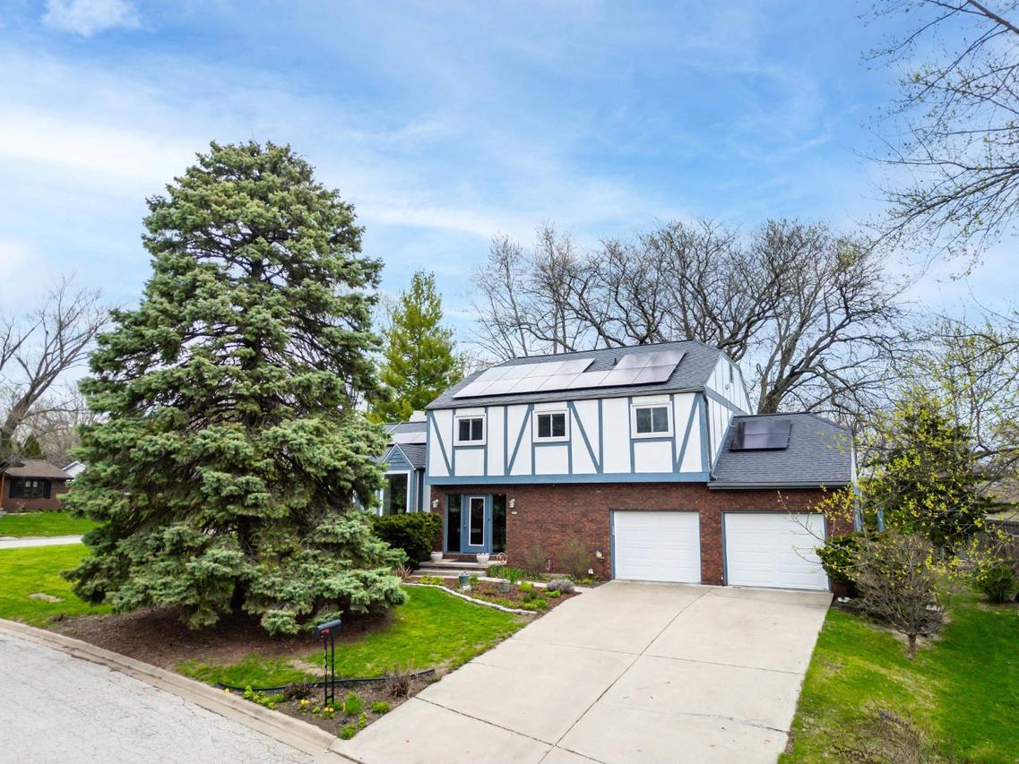 300 Harper Ct., Normal, IL 61761