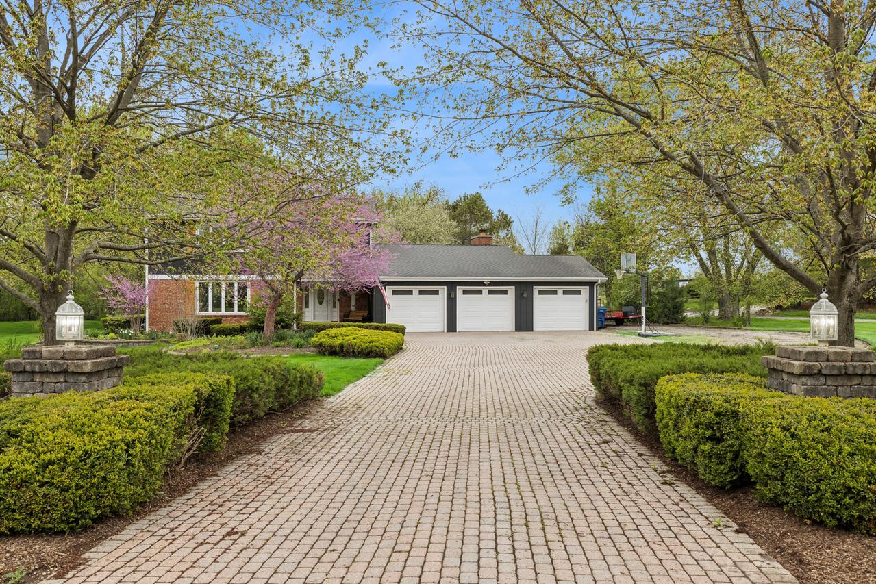 24422 W Blackcherry Ln., Ingleside, IL 60041