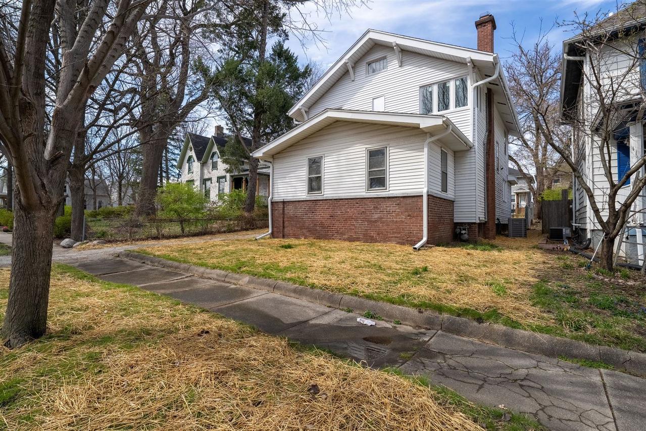 [Address Hidden by Seller], Bloomington, IL 61701