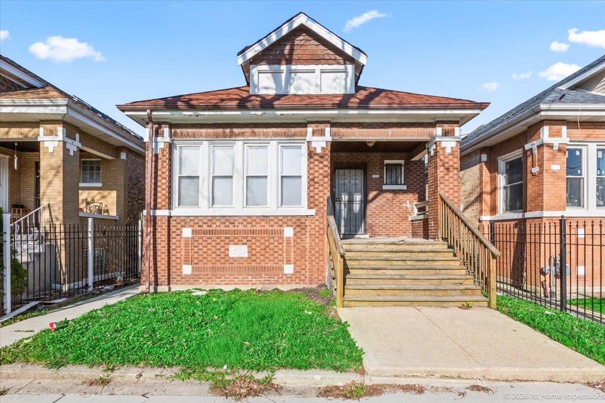 6318 S Fairfield Ave., Chicago, IL 60629