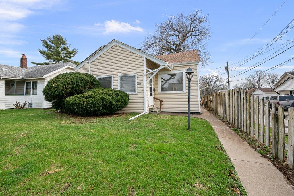 3516 18th Ave., Rock Island, IL 61201