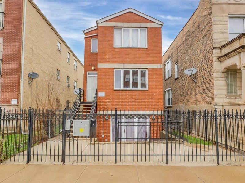 3518 W Lexington St., Chicago, IL 60624