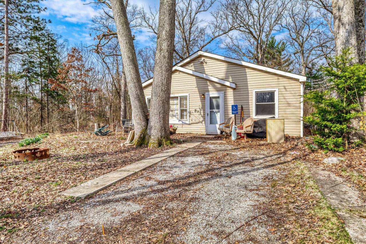 1705 Norfolk Ave., Crete, IL 60417