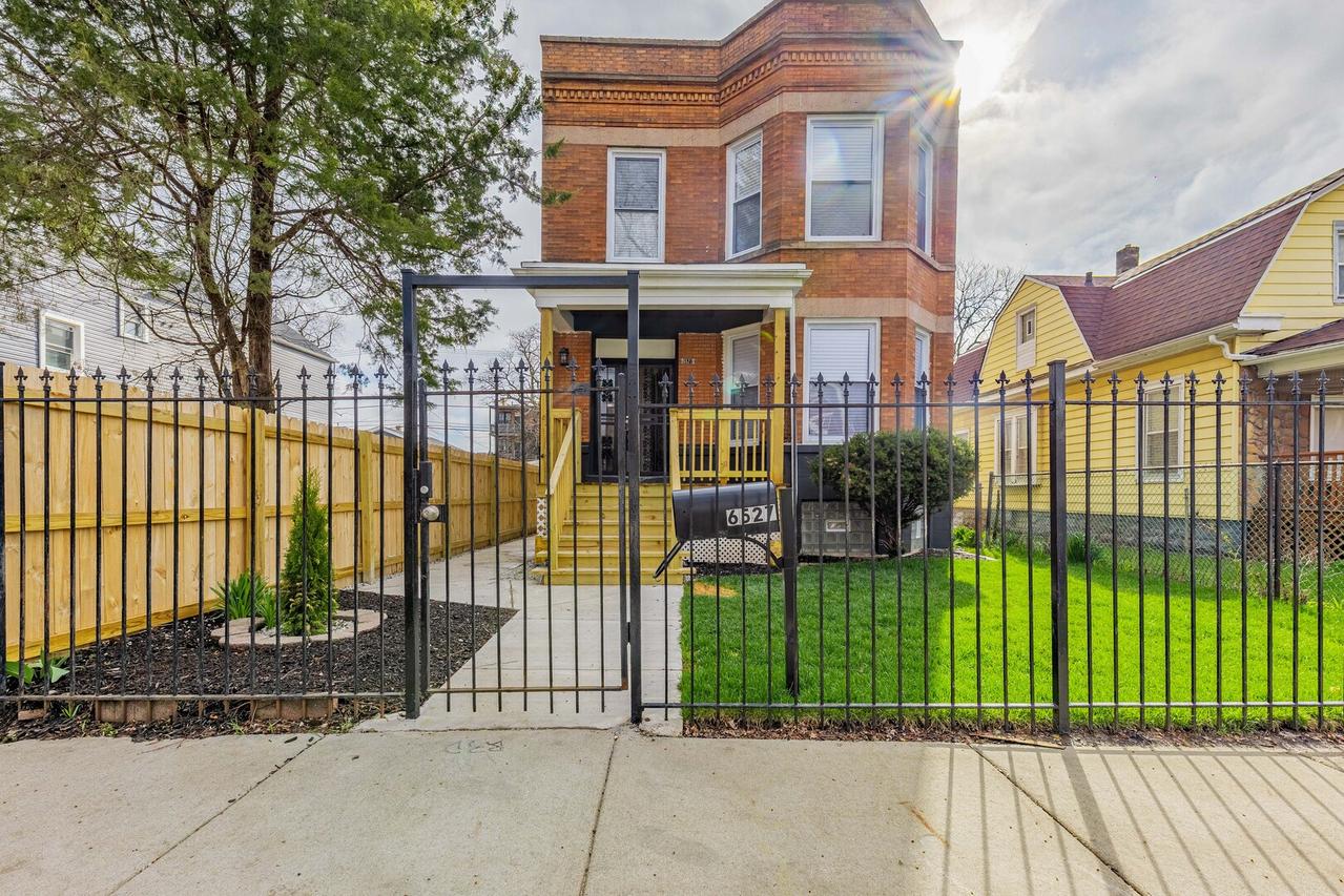 6527 S Marshfield Ave., Chicago, IL 60636