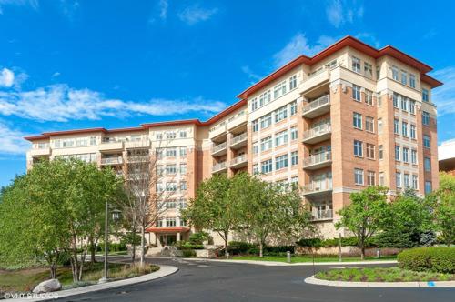 40 Prairie Park Dr. #608, Wheeling, IL 60090