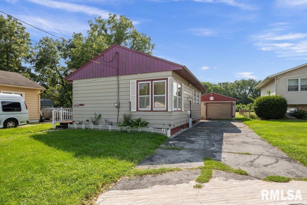 4234 9th St., Rock Island, IL 61201