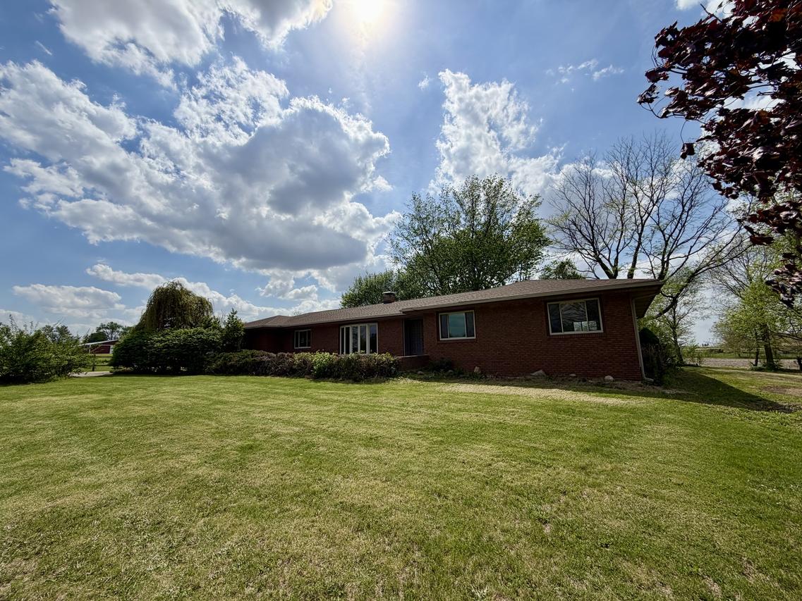 1597 County Road 3300, Rantoul, IL 61866