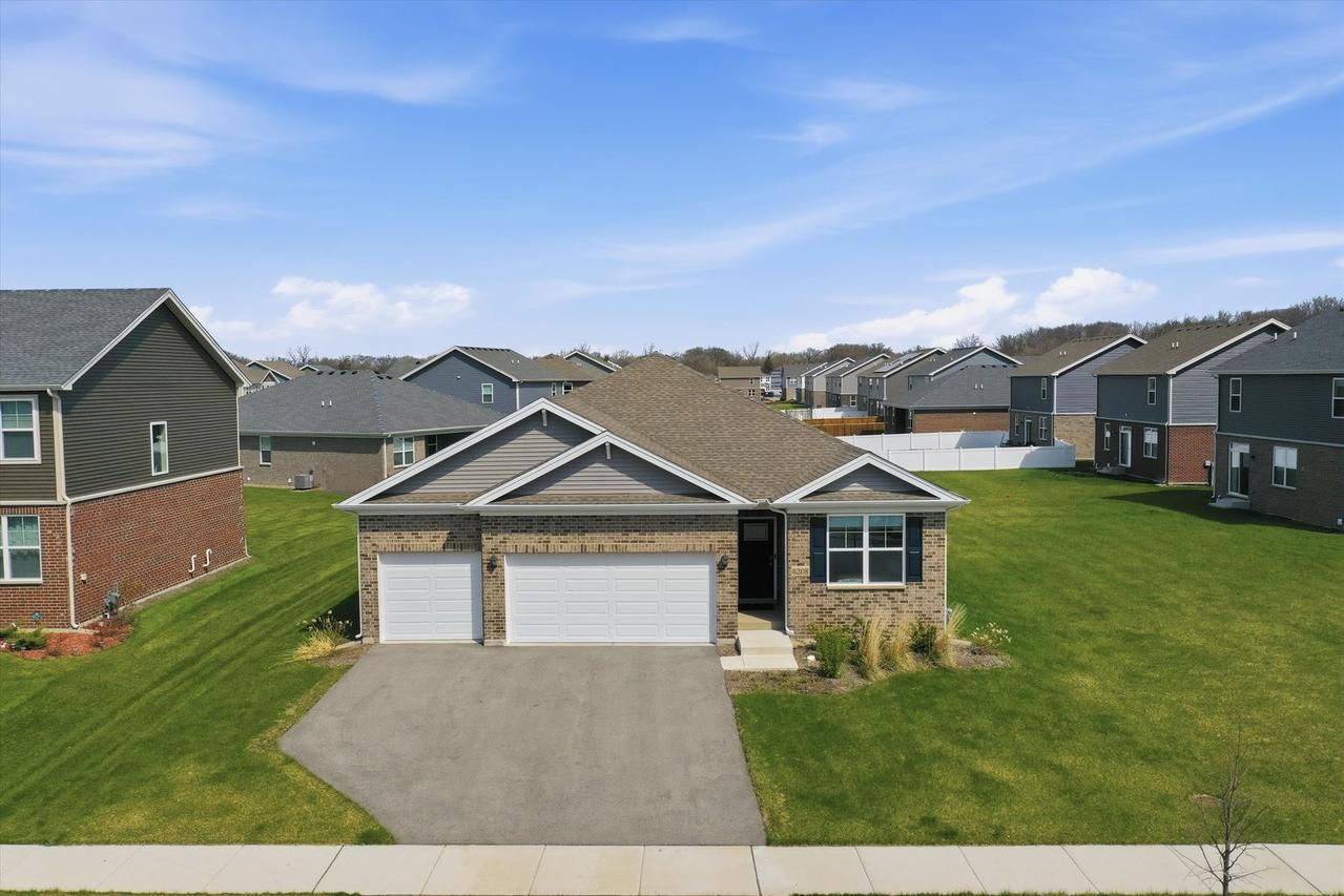 6208 Longford Ln., Tinley Park, IL 60477