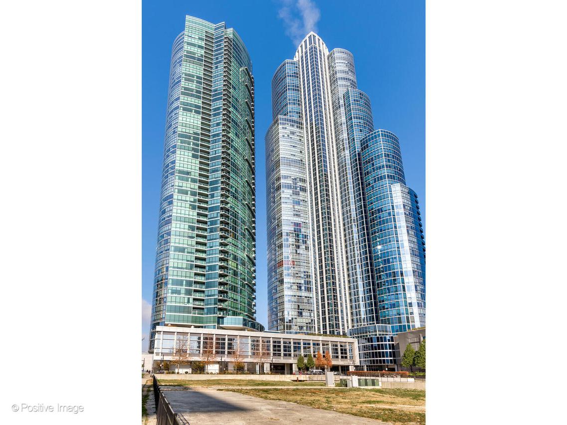 1201 S Prairie Ave. #3702, Chicago, IL 60605
