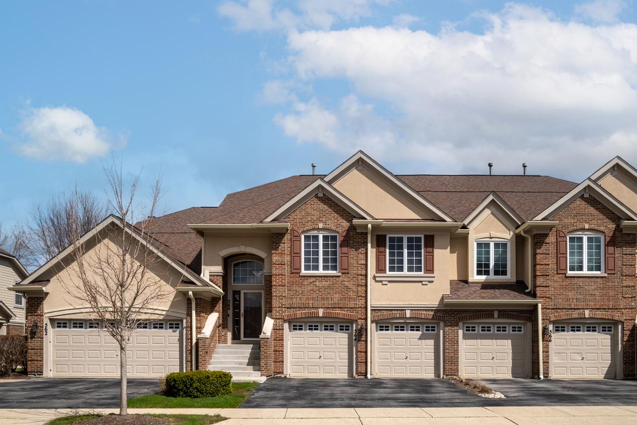 564 Harvey Lake Dr., Vernon Hills, IL 60061