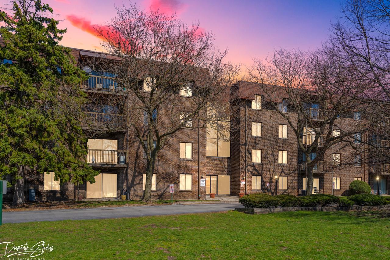 830 Elder Rd. #B114, Homewood, IL 60430