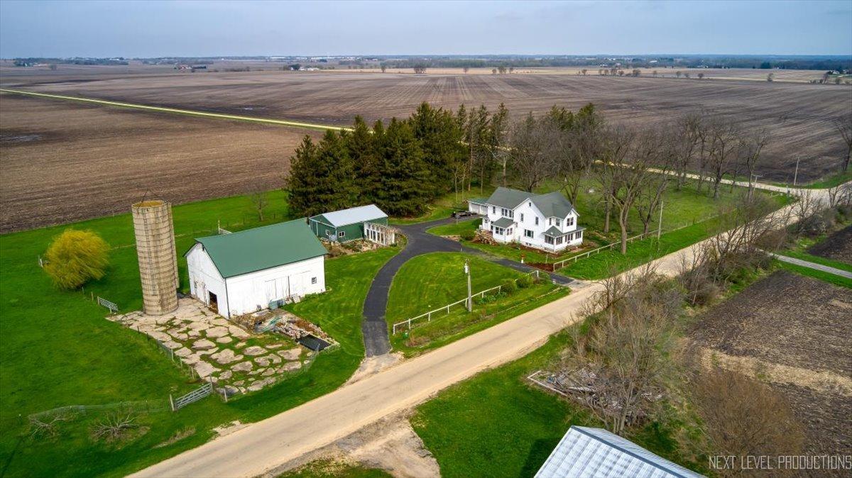 7930 E Line Rd., Kirkland, IL 60146