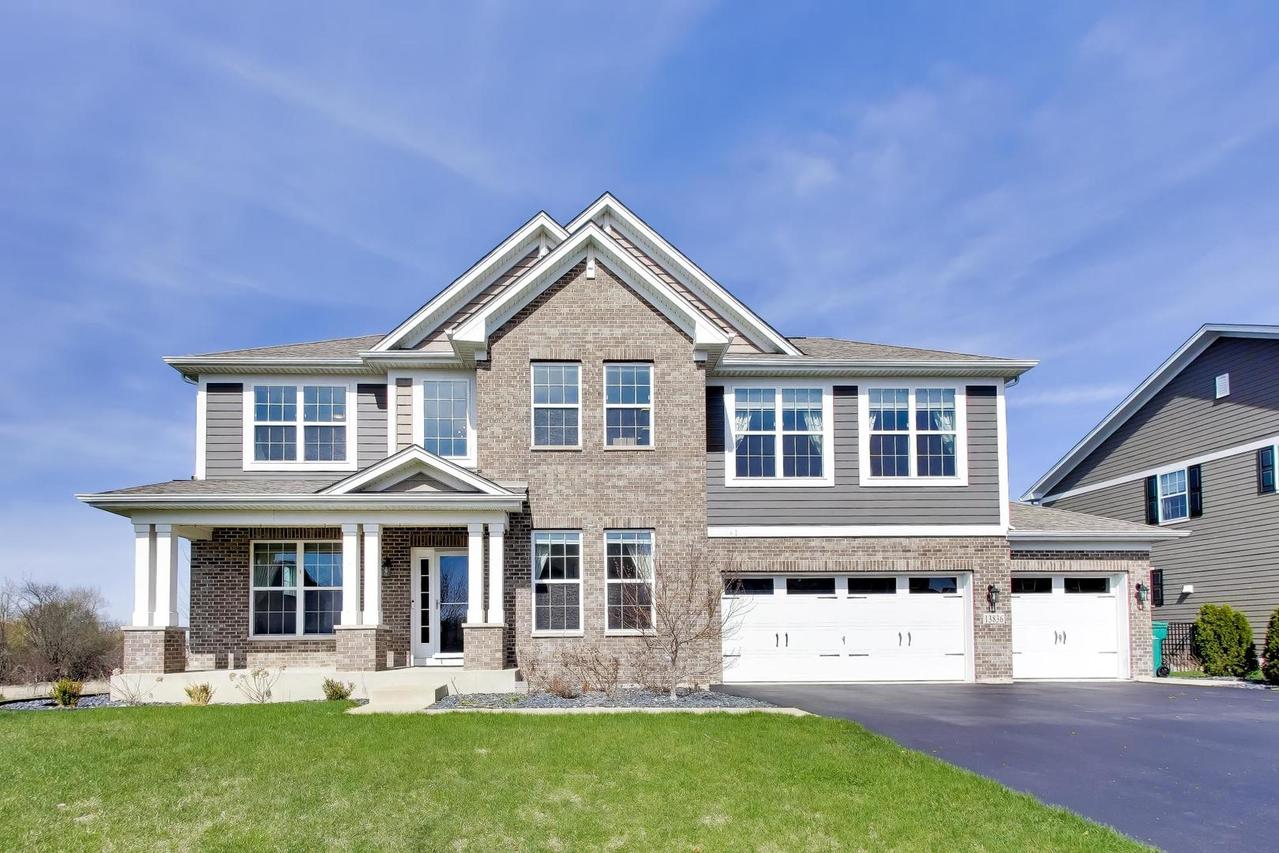 13836 Amelia Dr., Lemont, IL 60439
