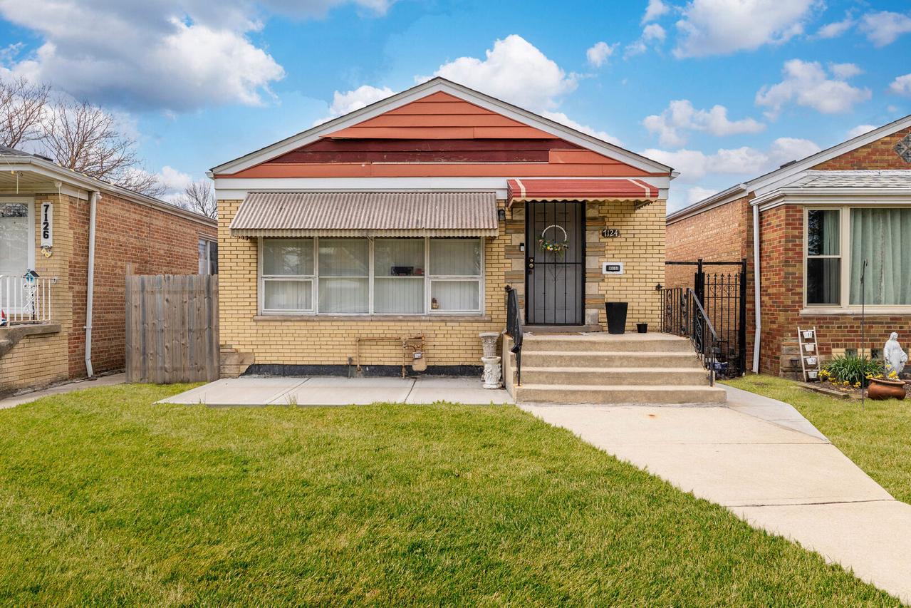 7124 S Kedzie Ave., Chicago, IL 60629