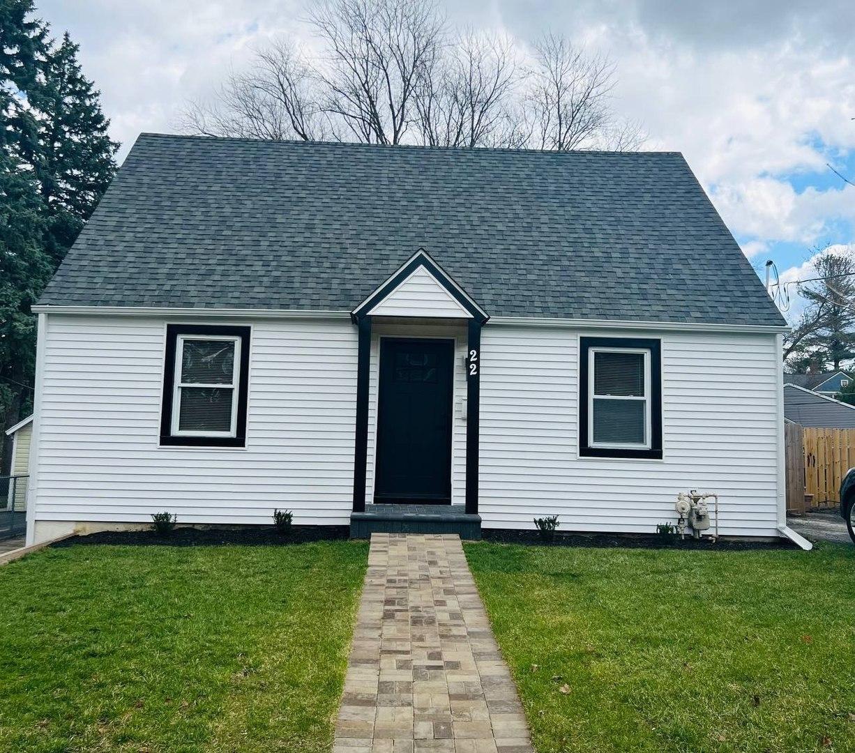 22 N 12th St., St. Charles, IL 60174