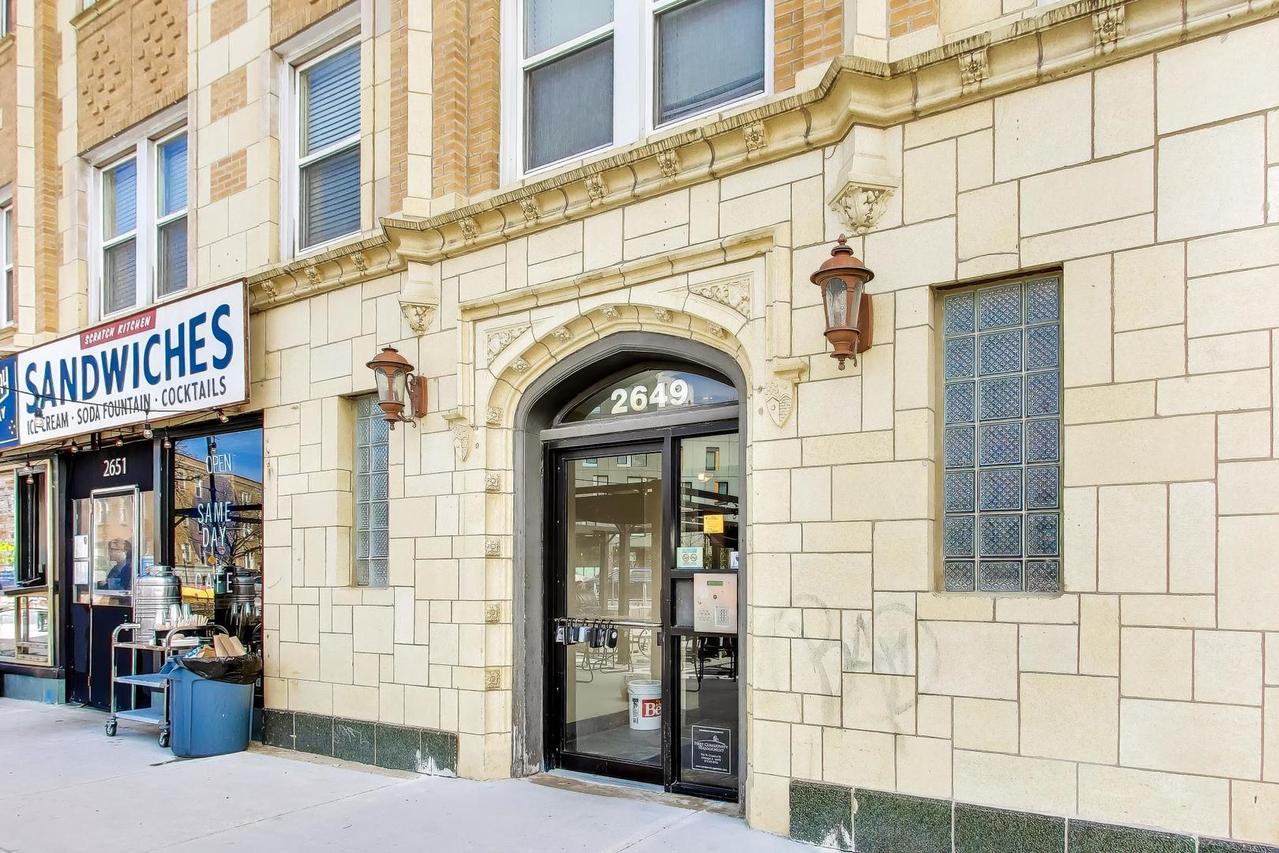 2649 N Kedzie Ave. #4E, Chicago, IL 60647