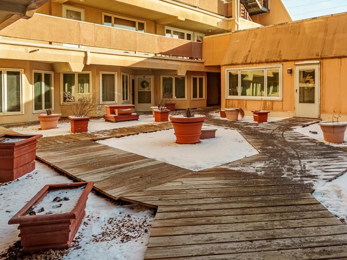 6337 Roosevelt Rd. #309, Berwyn, IL 60402