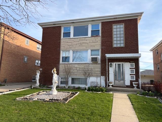 8053 W Churchill Ave., Niles, IL 60714