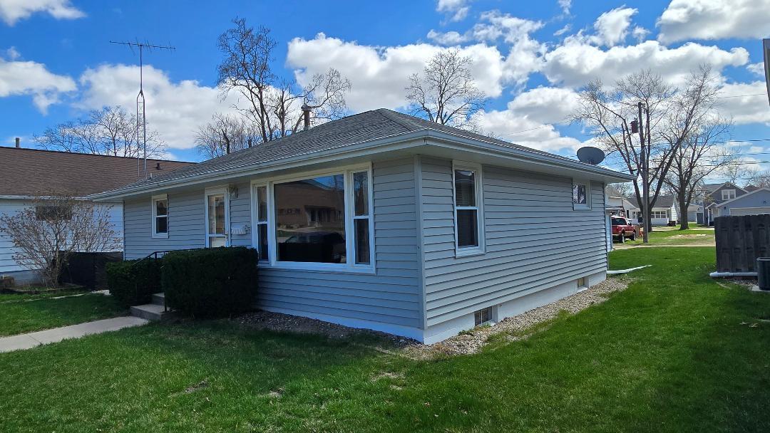 1124 13th Ave., Fulton, IL 61252