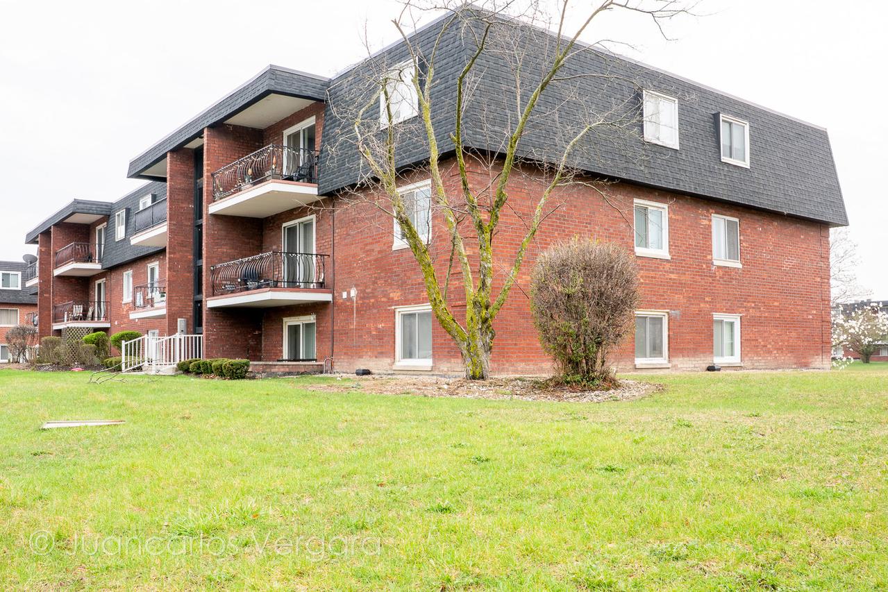 17004 Novak Dr. #T104, Hazel Crest, IL 60429