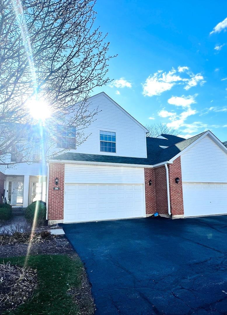 106 Pembroke Cir., Lake Bluff, IL 60044