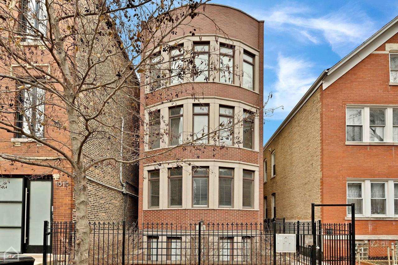 1012 N Wood St. #3, Chicago, IL 60622