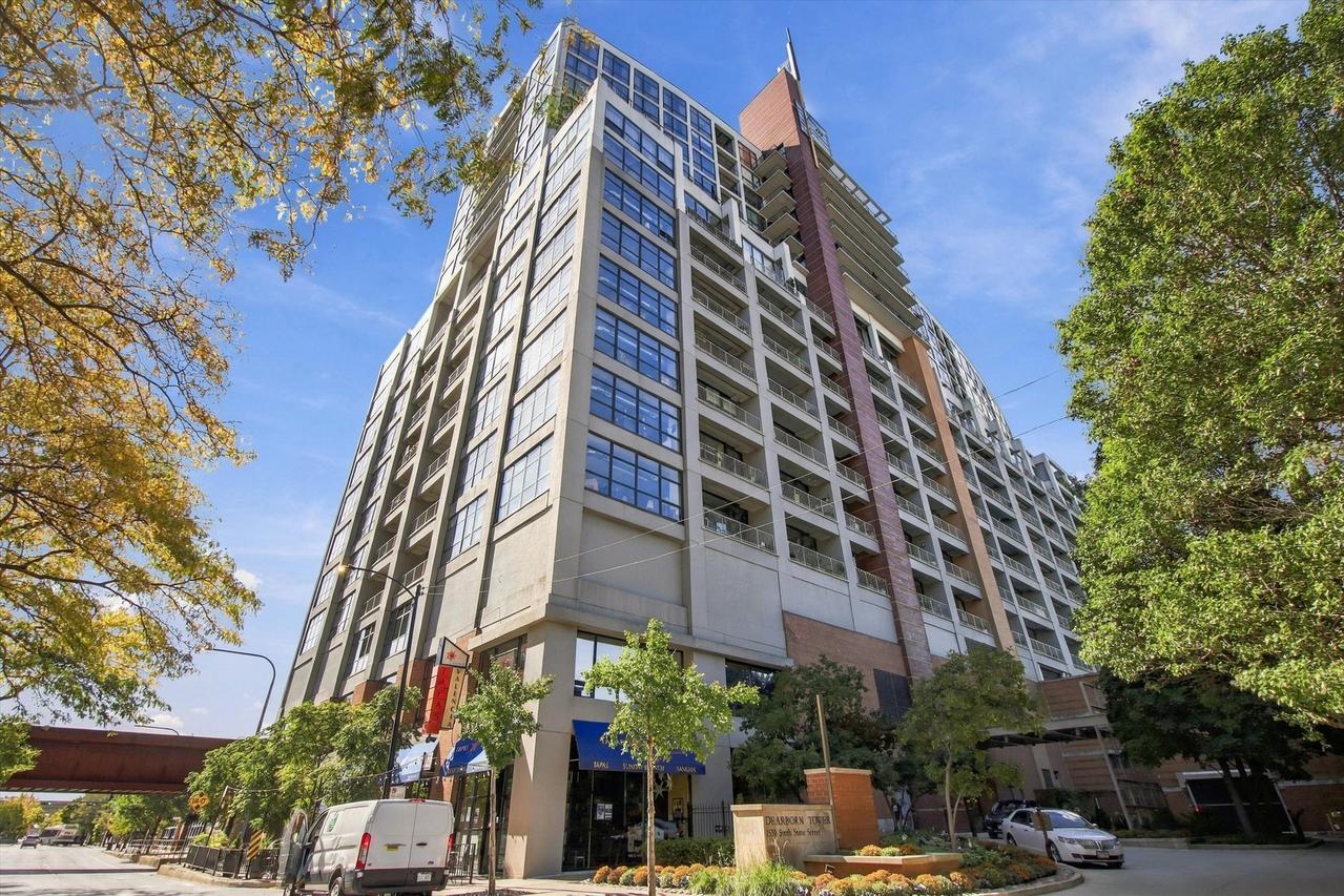 1530 S State St. #15K, Chicago, IL 60605