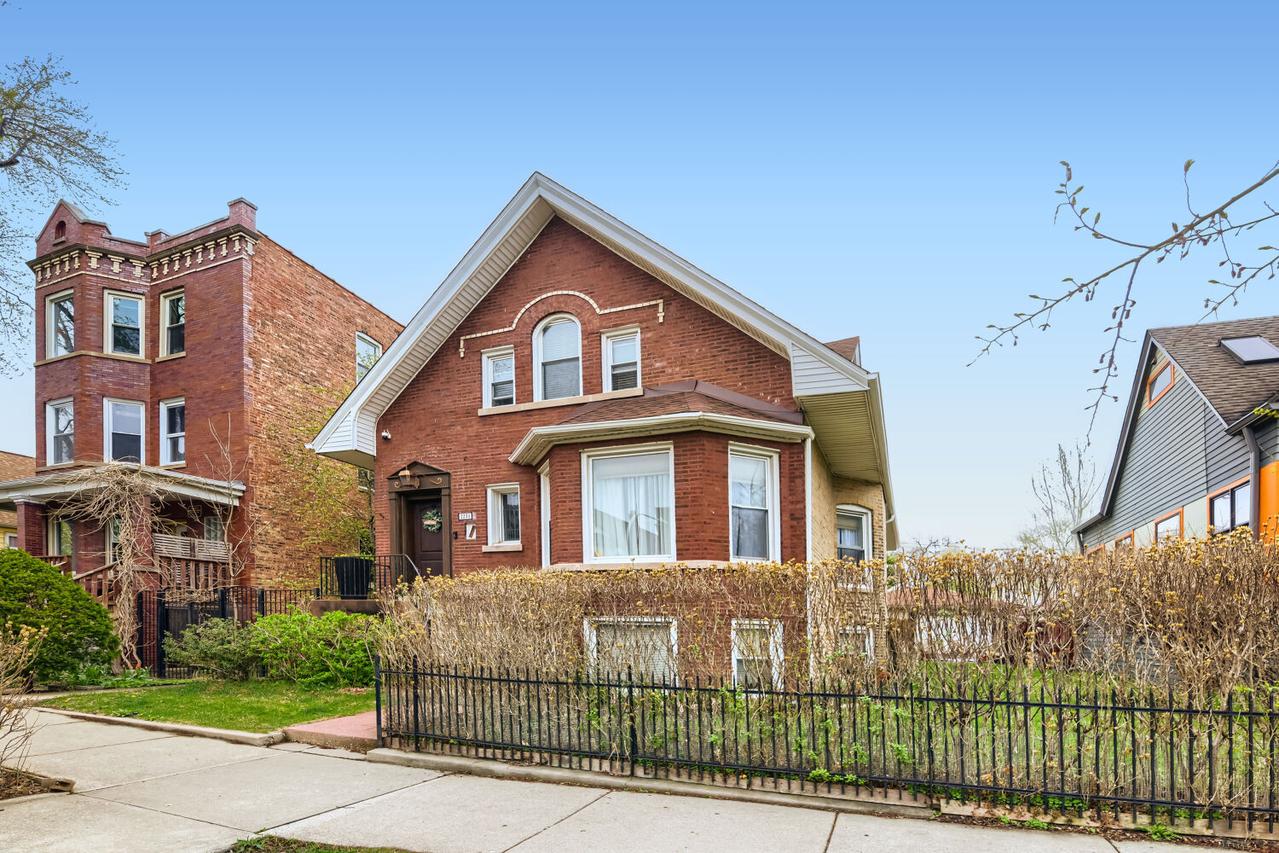2231 N Lawndale Ave., Chicago, IL 60647