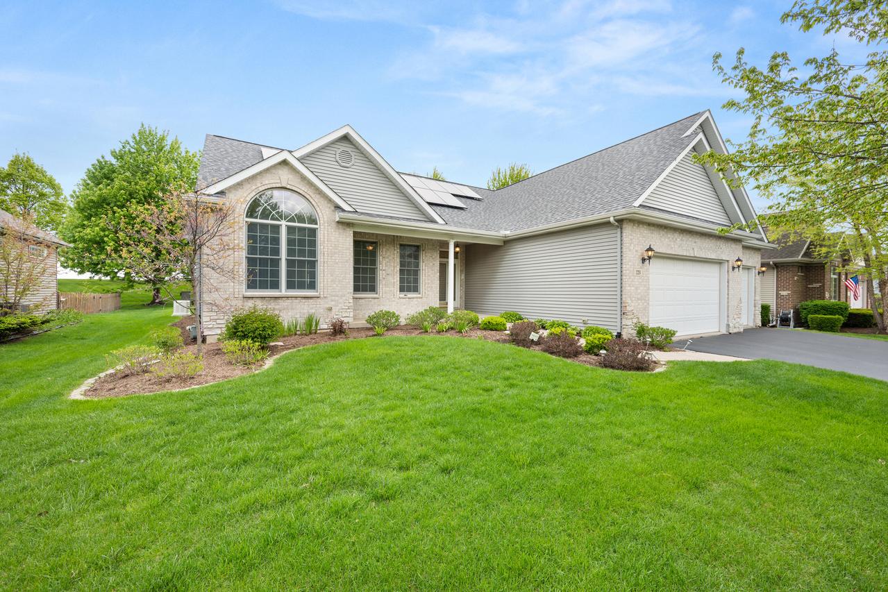 223 Quinlan Ave., Dekalb, IL 60115