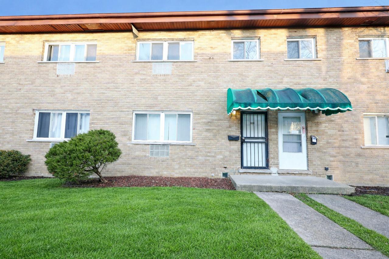 2107 W 171st St. #1, Hazel Crest, IL 60429