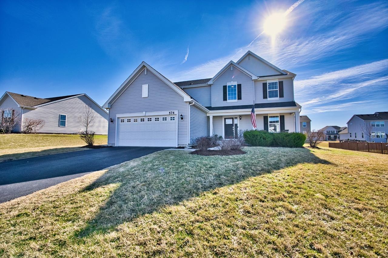 574 Coach Rd., Yorkville, IL 60560