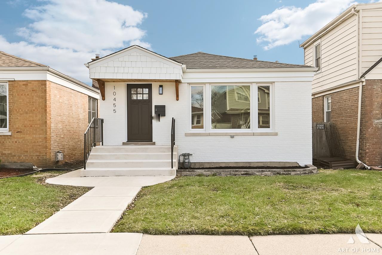 10455 S Whipple St., Chicago, IL 60655