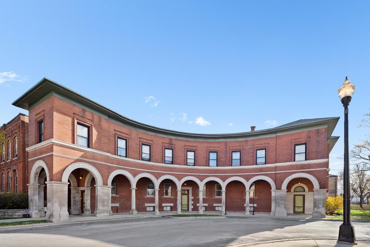 632 E 112th St., Chicago, IL 60628