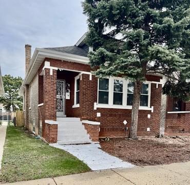 8445 S May St., Chicago, IL 60620