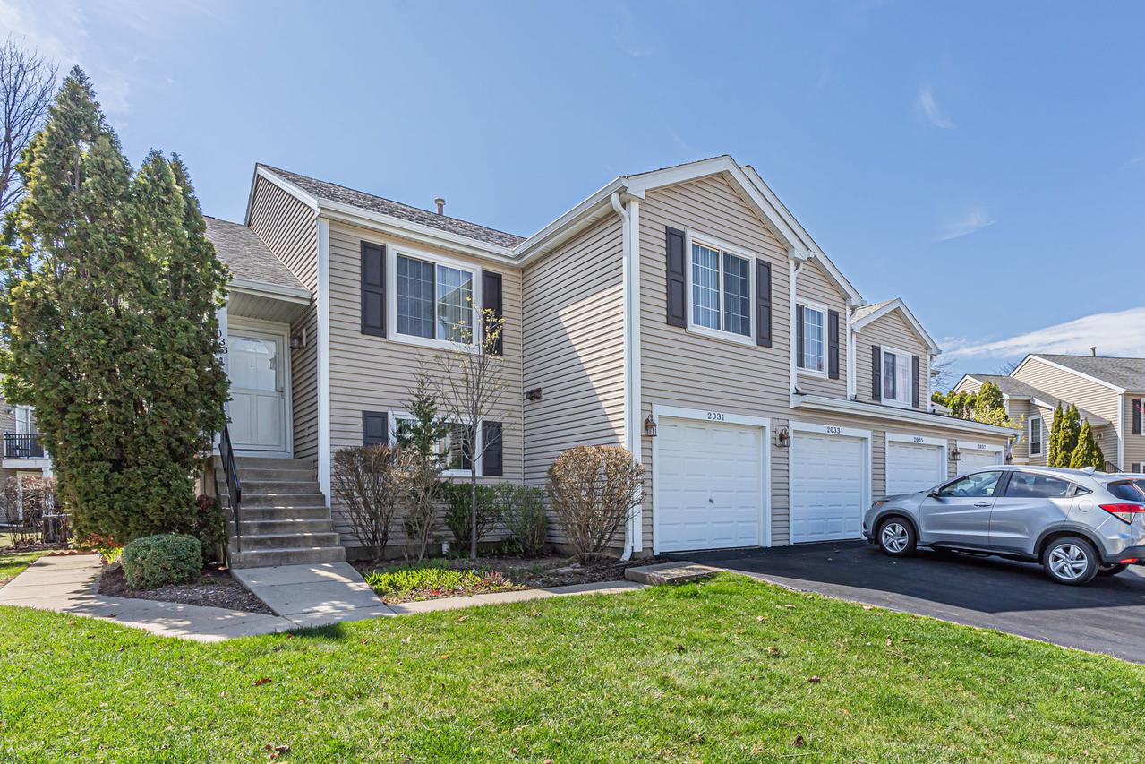 2031 Windmere Cir., Schaumburg, IL 60194