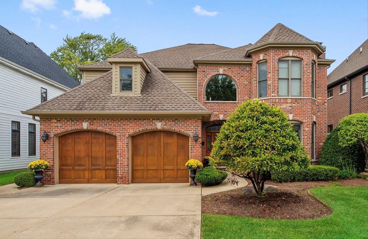 602 S Sunnyside Ave., Elmhurst, IL 60126