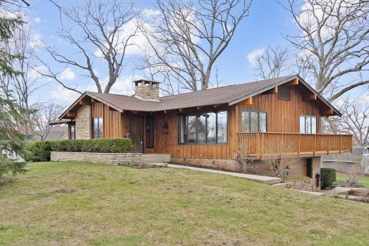 895 Stanford Dr., Marengo, IL 60152