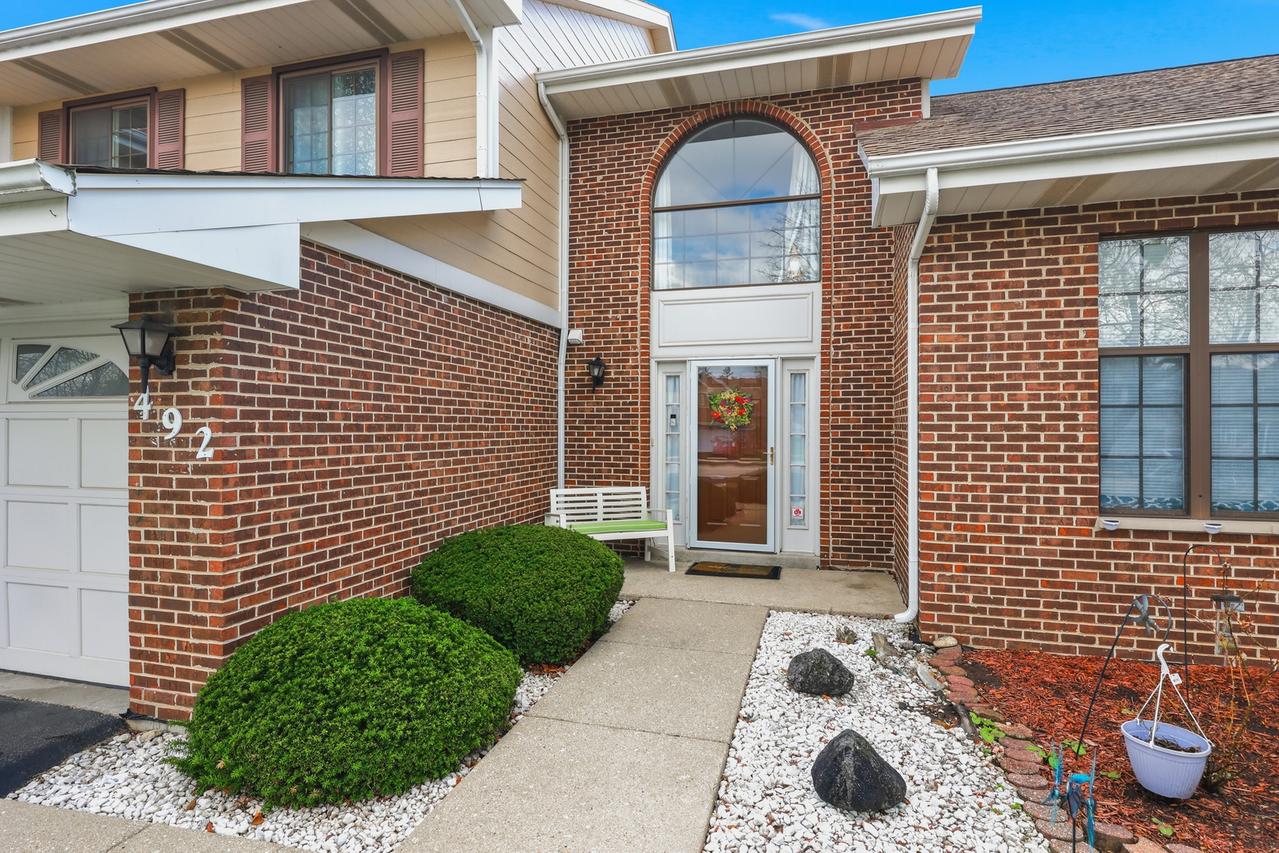 492 Victoria Ln., Wood Dale, IL 60191