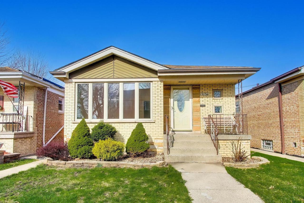 5854 S Mason Ave., Chicago, IL 60638