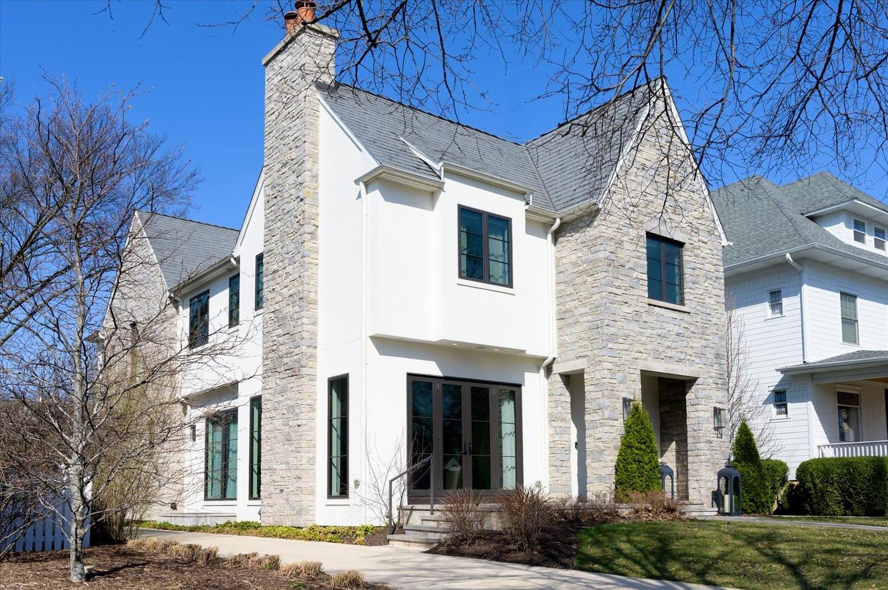 176 S Arlington Ave., Elmhurst, IL 60126