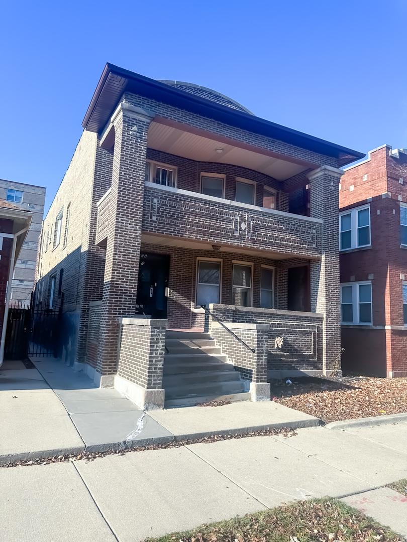 8004 S May St., Chicago, IL 60620