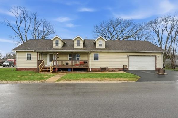 421 Nobes Ave., Lockport, IL 60441